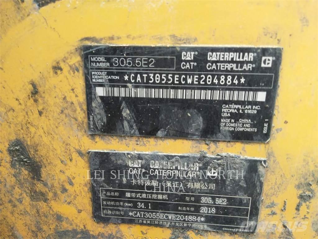 CAT 305.5E2 حفارات زحافة