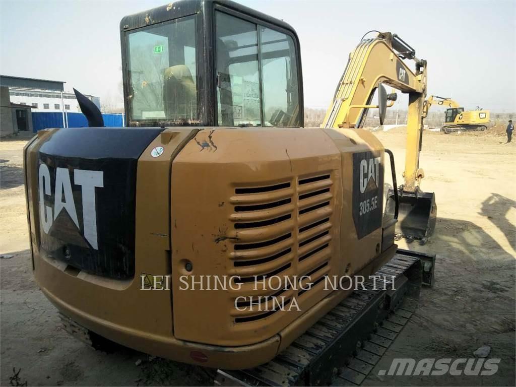 CAT 305.5E2 حفارات زحافة