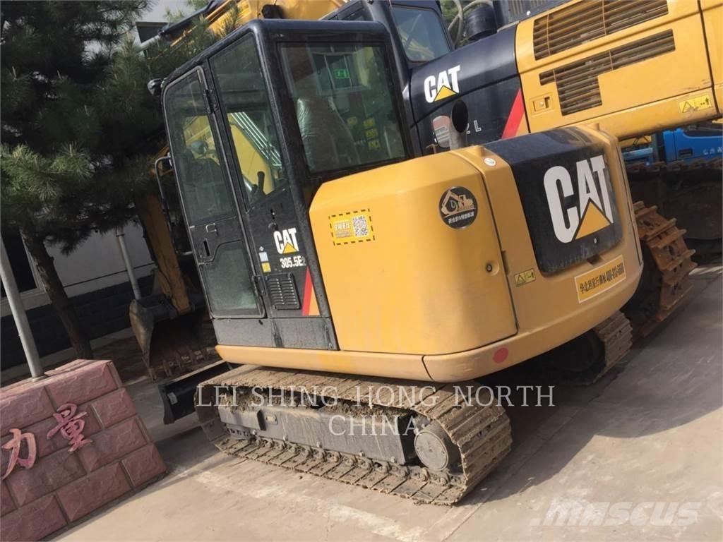 CAT 305.5E2 حفارات زحافة