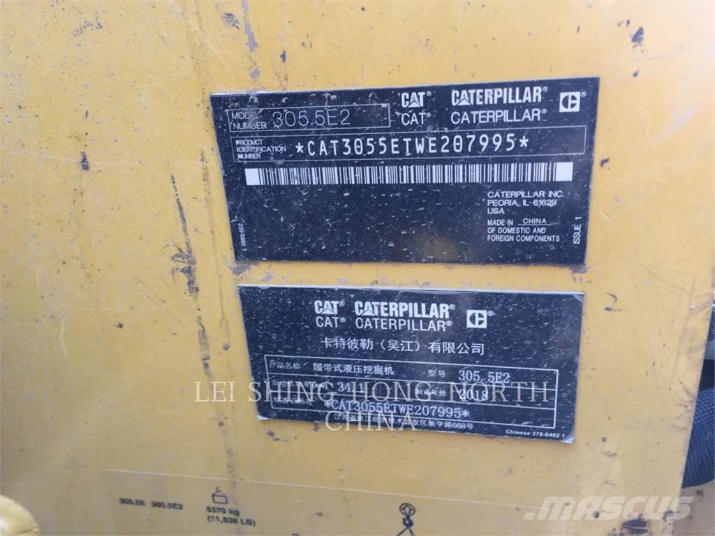 CAT 305.5E2 حفارات زحافة