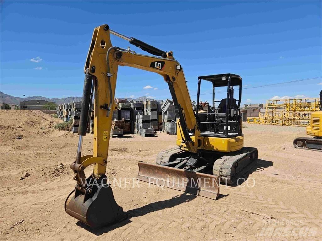 CAT 305.5E2 CR حفارات زحافة