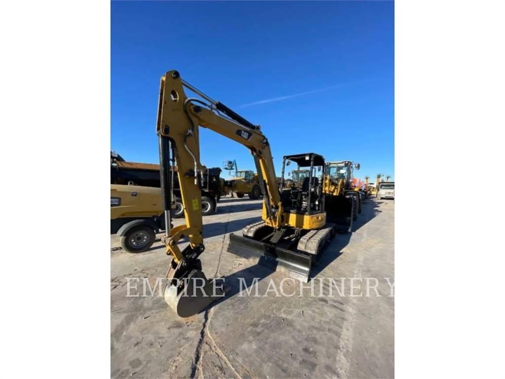 CAT 305.5E2 OR حفارات زحافة