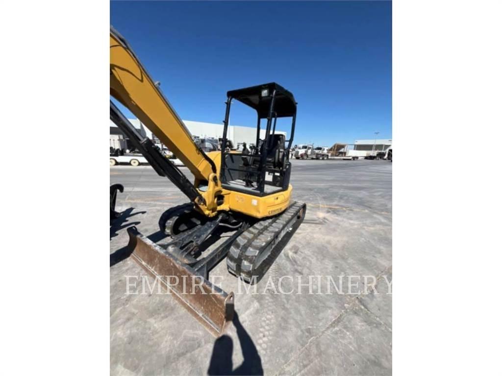 CAT 305.5E2 OR حفارات زحافة