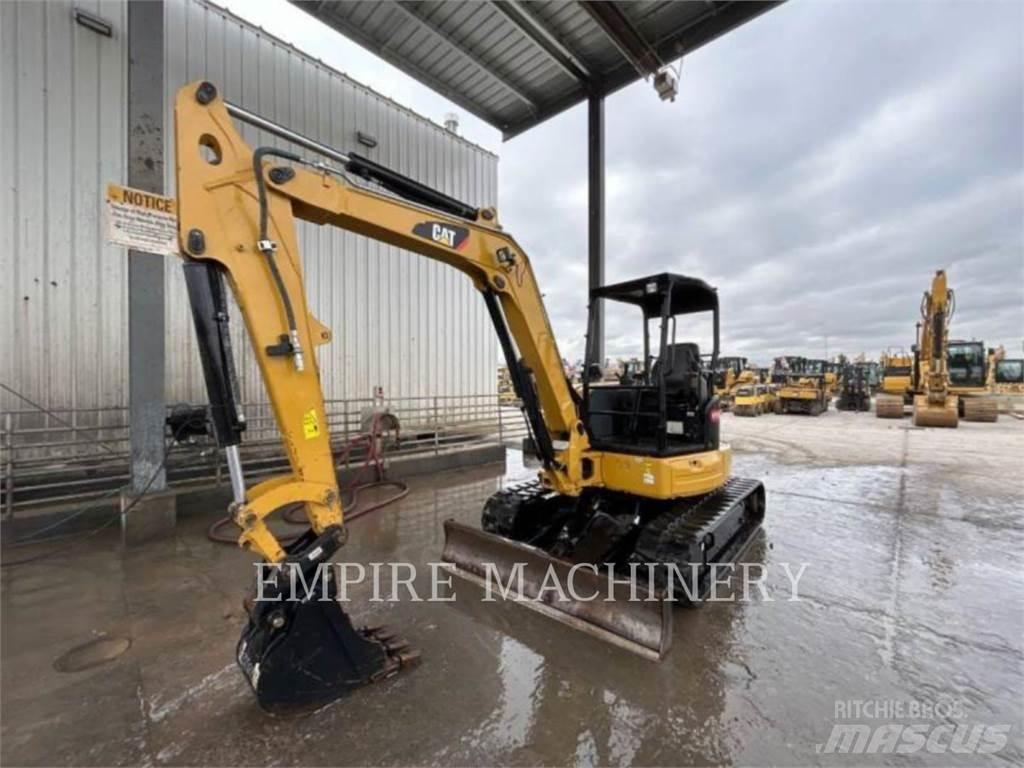 CAT 305.5E2 OR حفارات زحافة