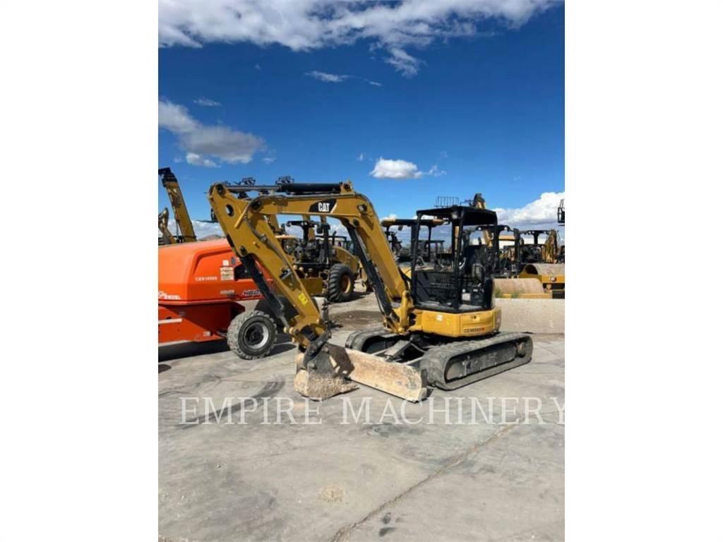 CAT 305.5E2 OR حفارات زحافة