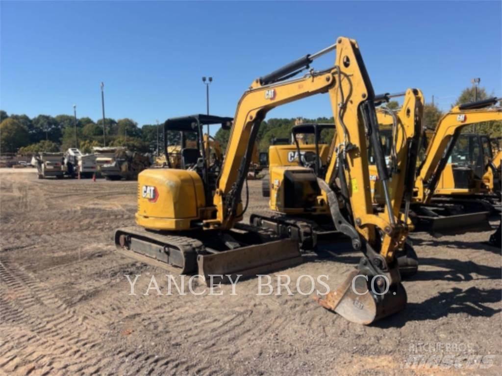 CAT 305.5E2 OS حفارات زحافة