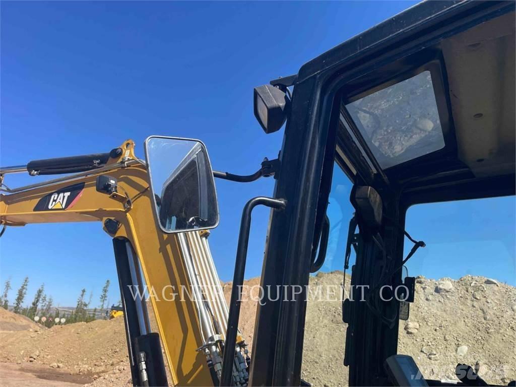 CAT 305.5E2 TB حفارات زحافة