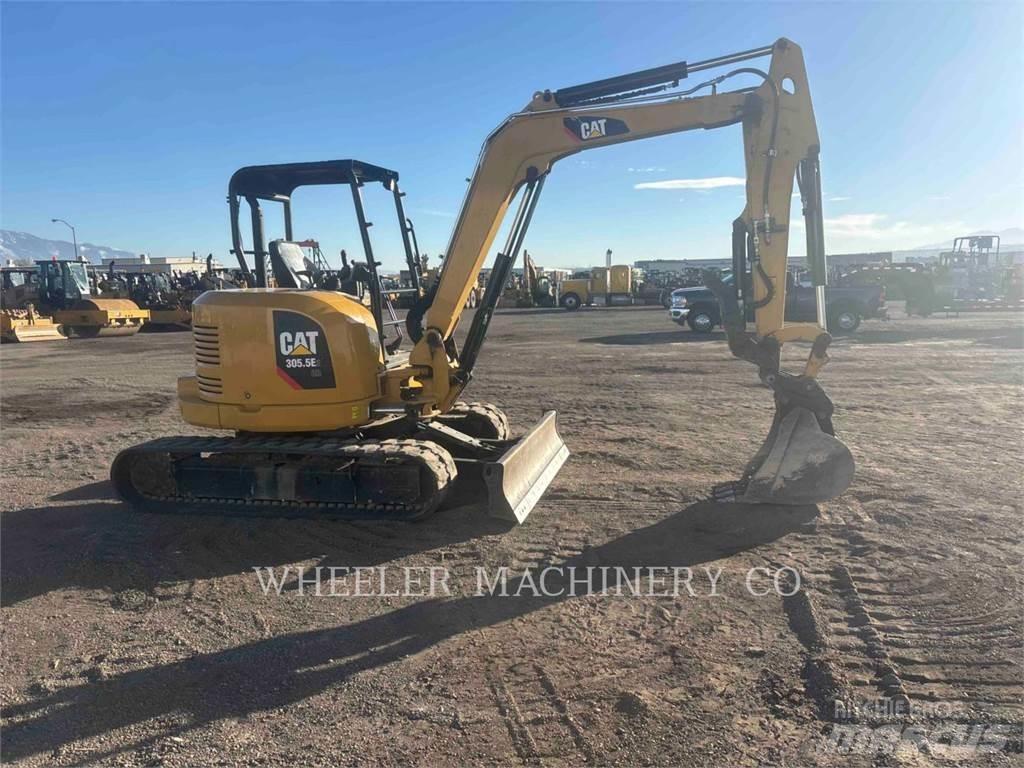 CAT 305.5E2C1T حفارات زحافة