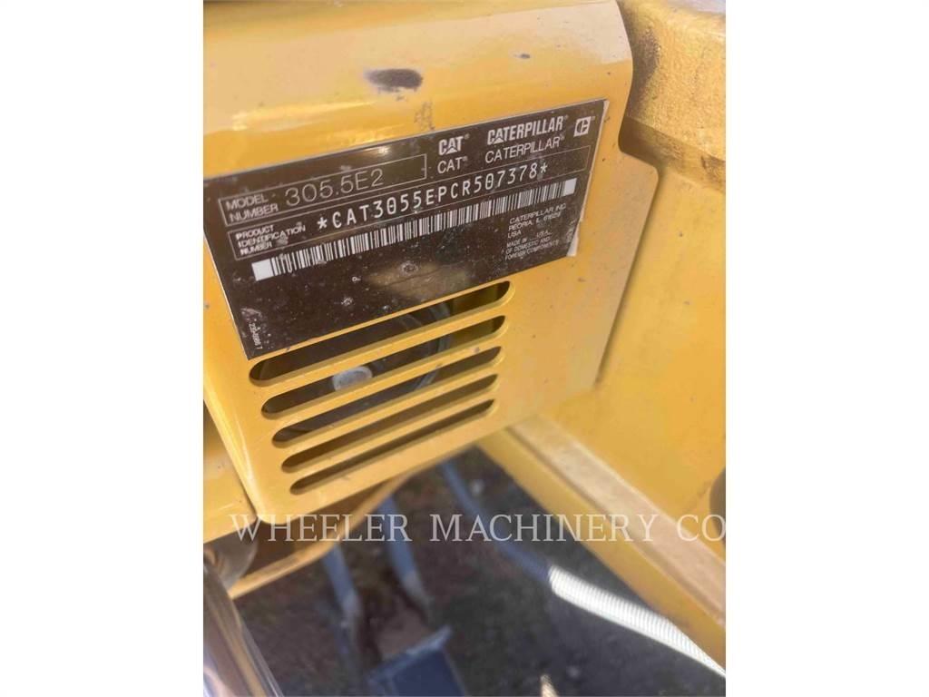 CAT 305.5E2C1T حفارات زحافة
