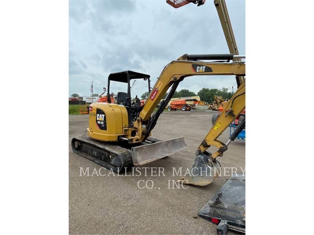 CAT 305.5E2CR حفارات زحافة