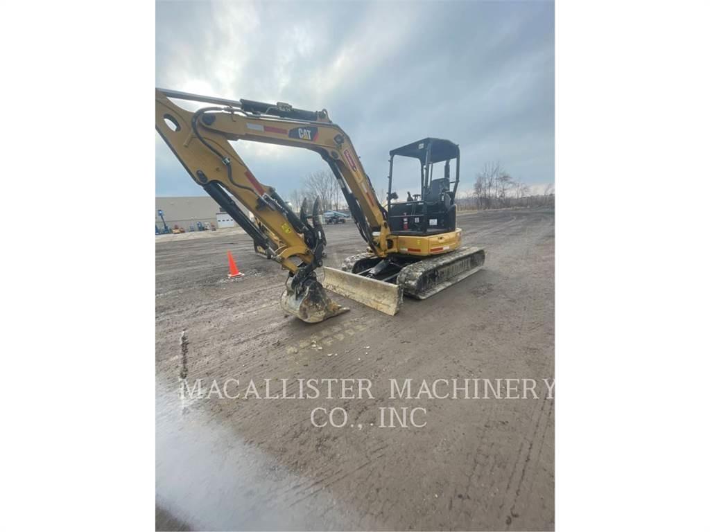 CAT 305.5E2CR حفارات زحافة