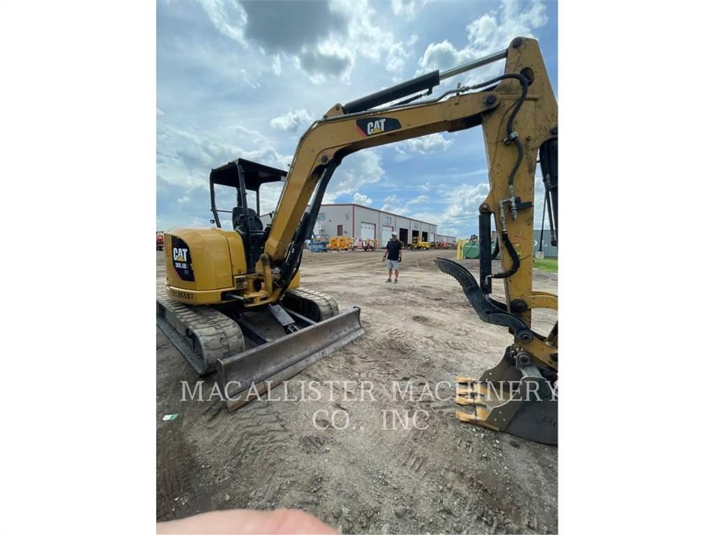 CAT 305.5E2CR حفارات زحافة