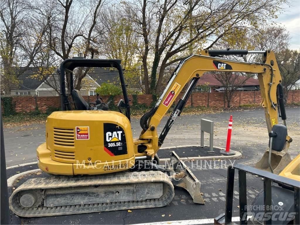 CAT 305.5E2CR حفارات زحافة