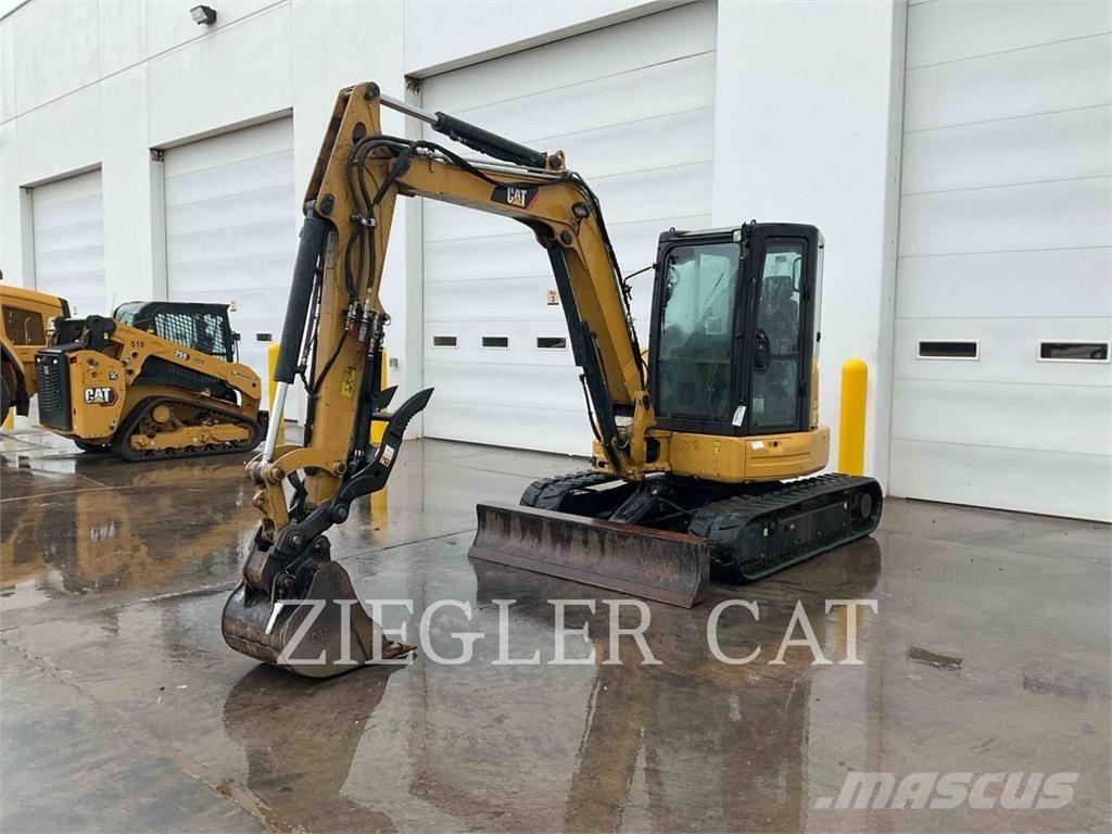 CAT 305.5E2CR حفارات زحافة