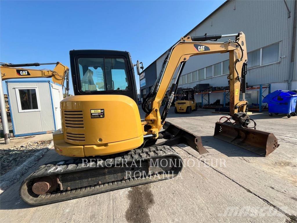 CAT 305.5E2CR حفارات زحافة