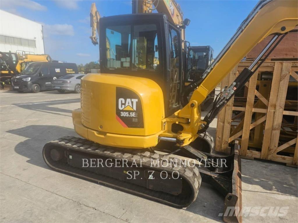 CAT 305.5E2CR حفارات زحافة