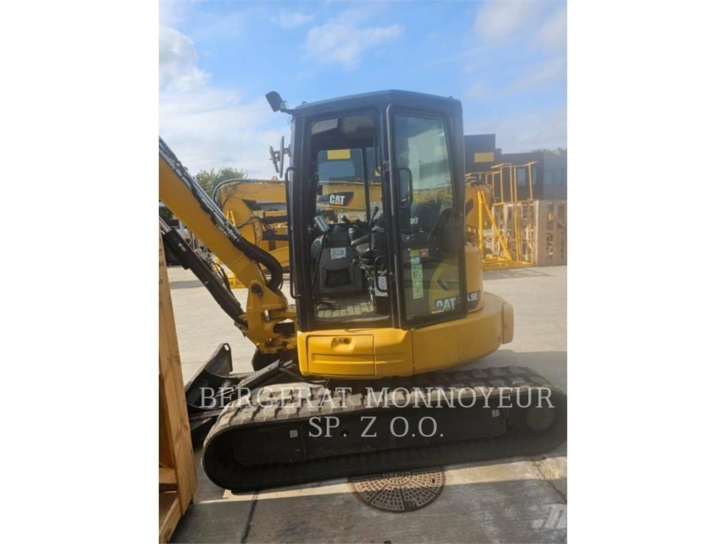 CAT 305.5E2CR حفارات زحافة