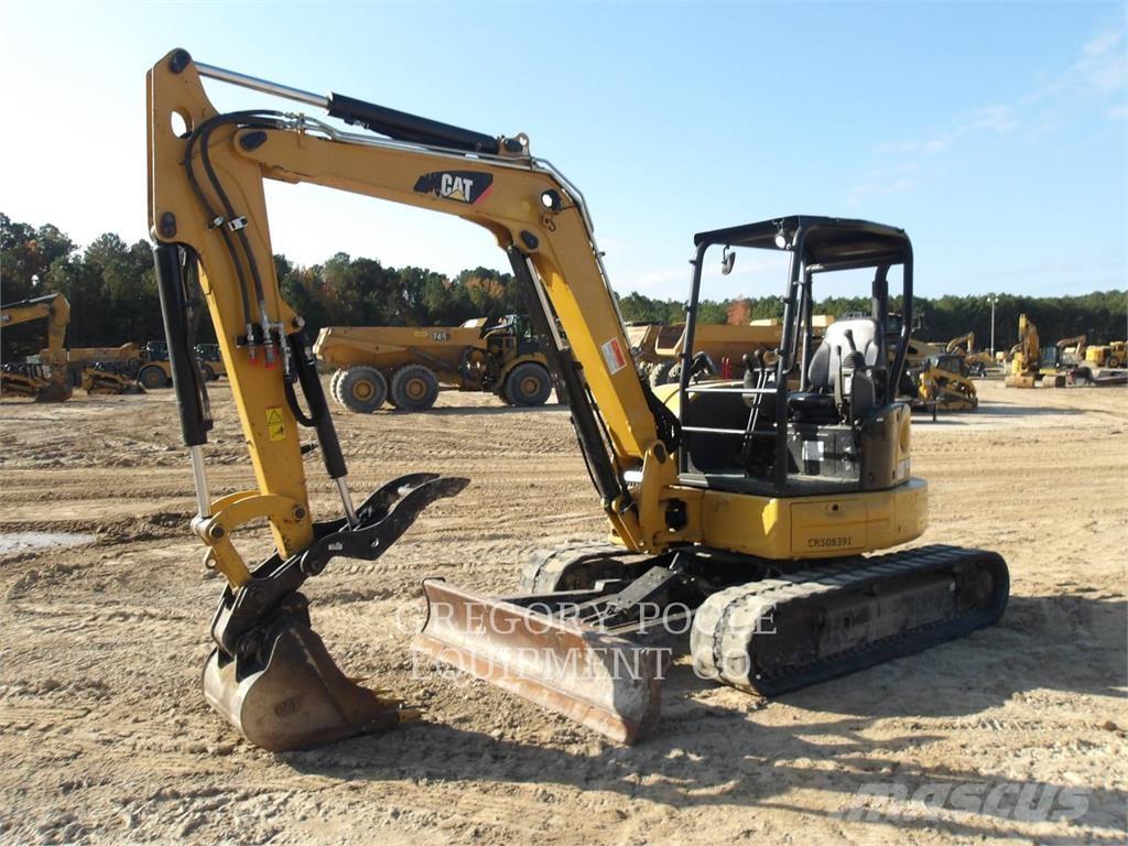 CAT 305.5E2CR حفارات زحافة