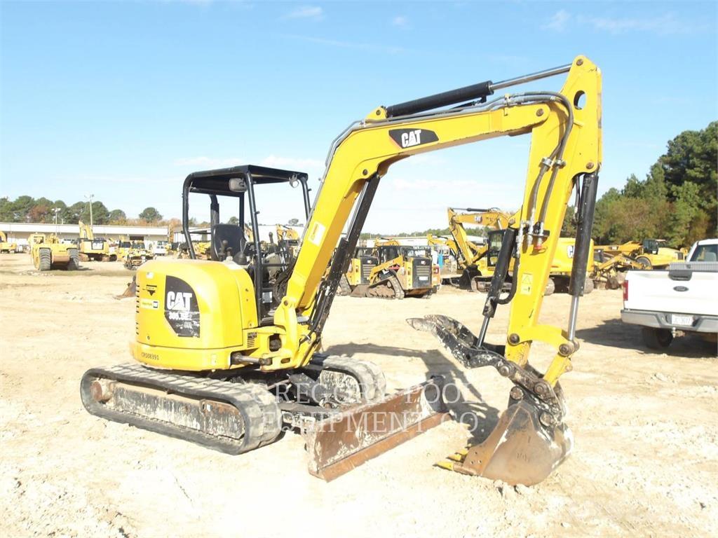 CAT 305.5E2CR حفارات زحافة