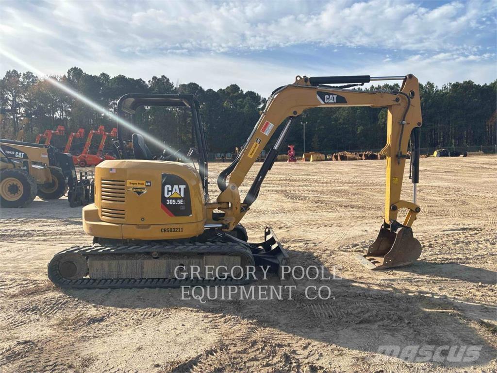 CAT 305.5E2CR حفارات زحافة