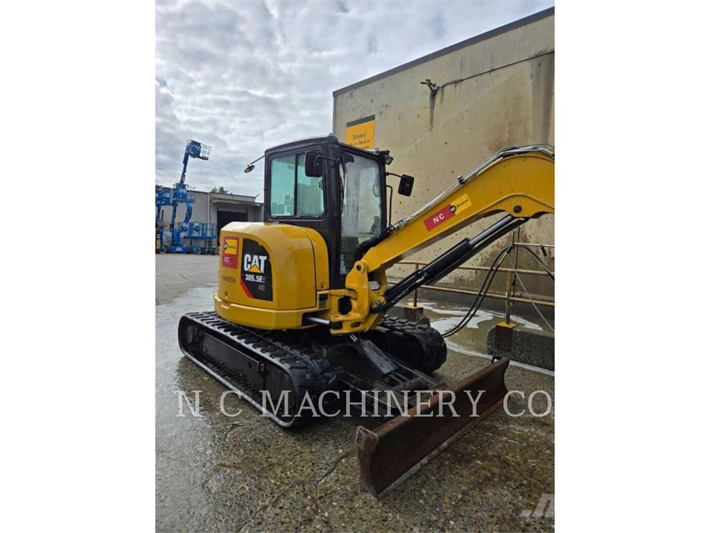 CAT 305.5E2CRB حفارات زحافة
