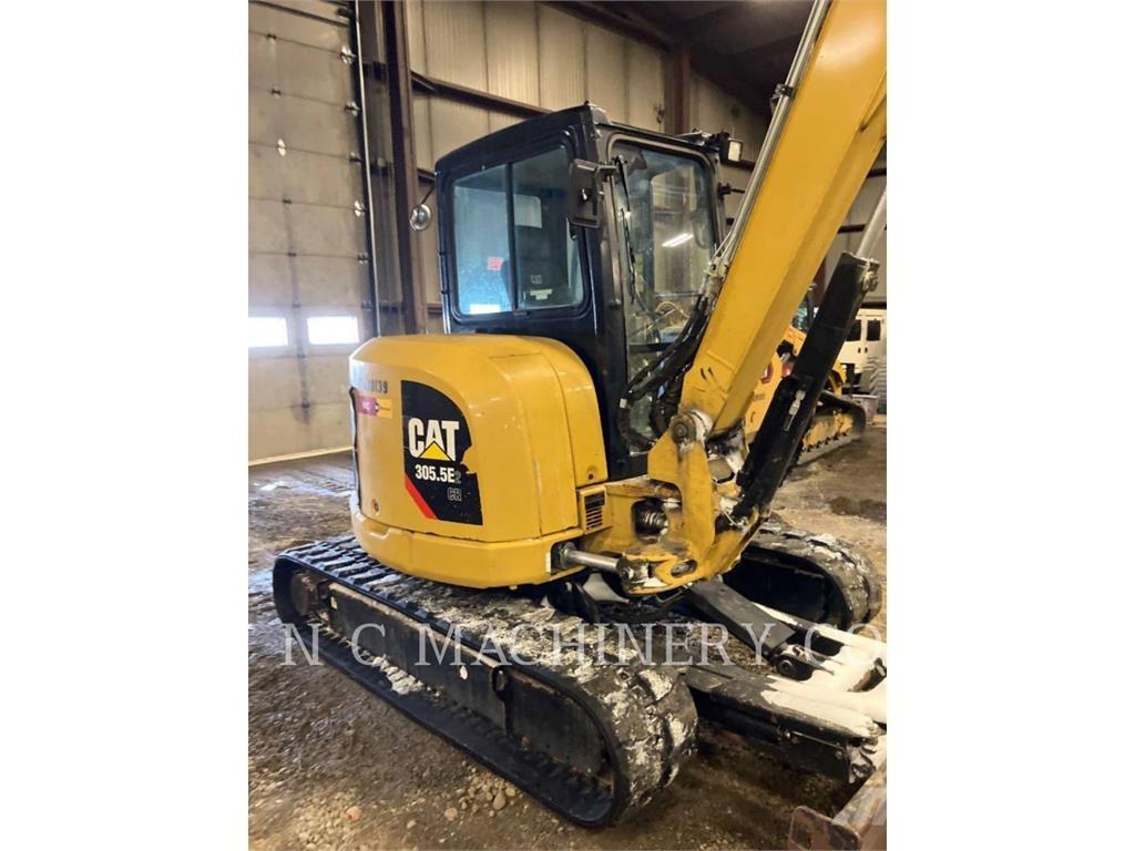 CAT 305.5E2CRB حفارات زحافة