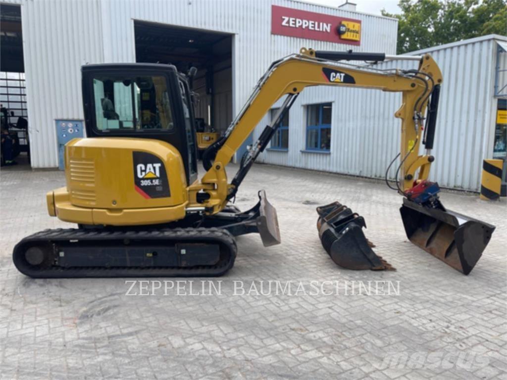 CAT 305.5ECR حفارات زحافة