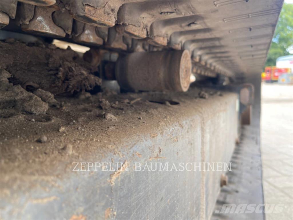 CAT 305.5ECR حفارات زحافة