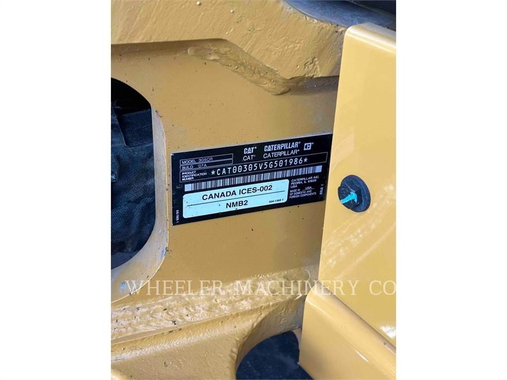 CAT 305 C3 TAQ حفارات زحافة