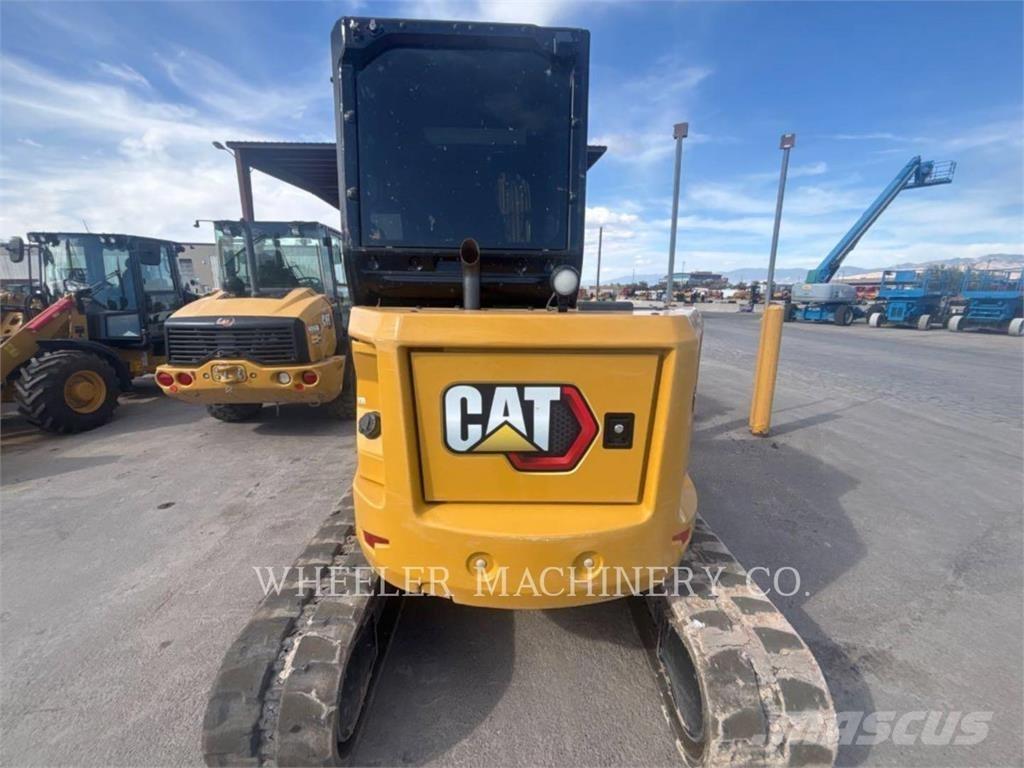 CAT 305 C3 THA حفارات زحافة