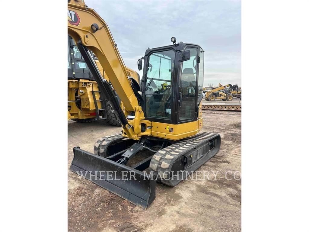 CAT 305 C3 THQ حفارات زحافة