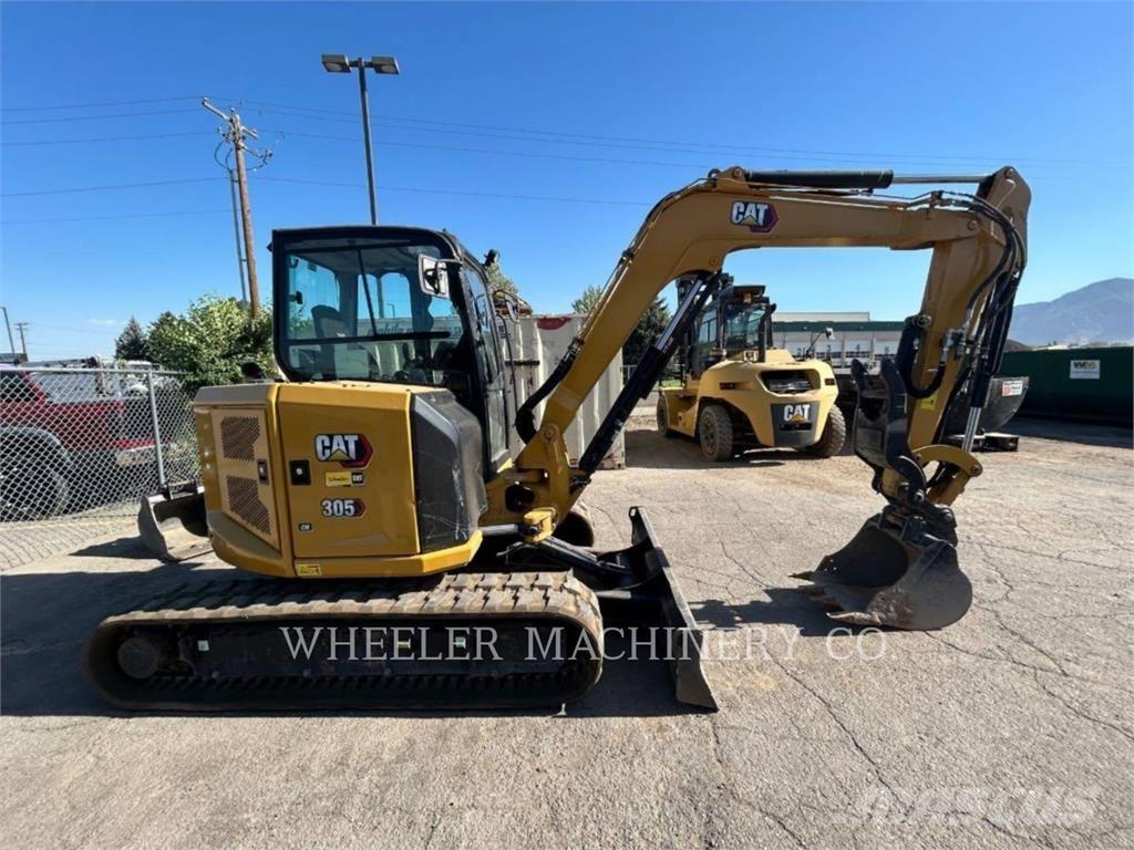 CAT 305 C3 THQ حفارات زحافة