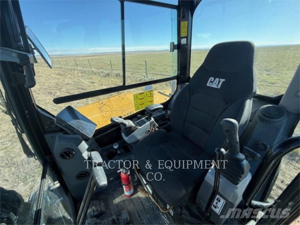 CAT 305 CRCB حفارات زحافة