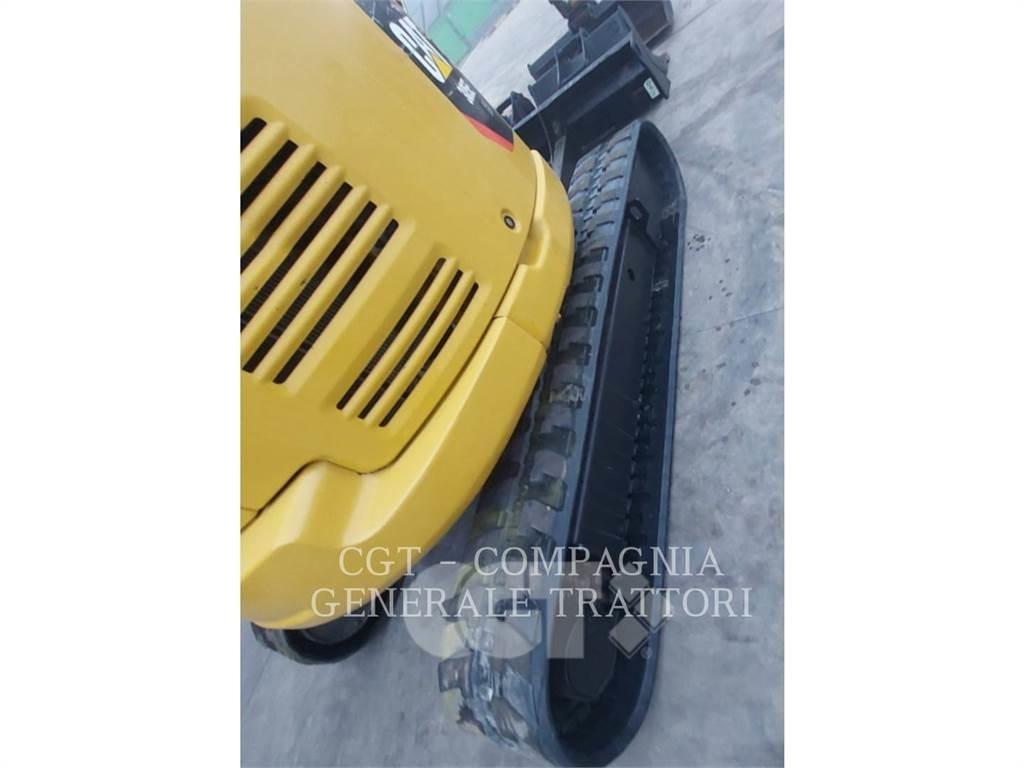 CAT 305 E2 حفارات زحافة