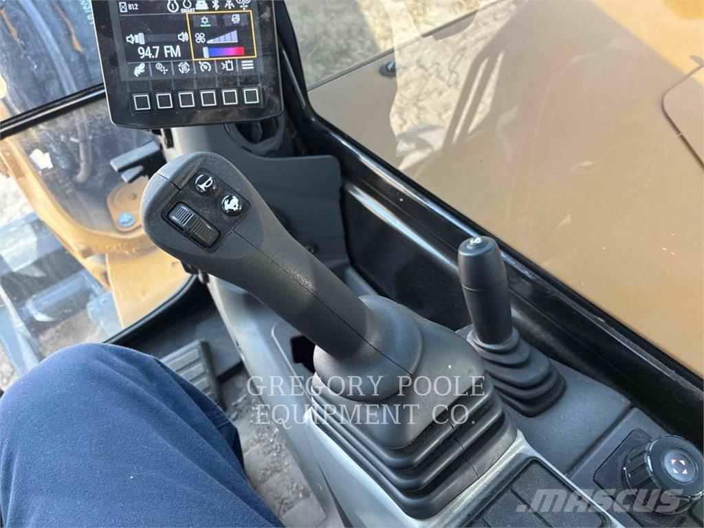 CAT 30507CR حفارات زحافة