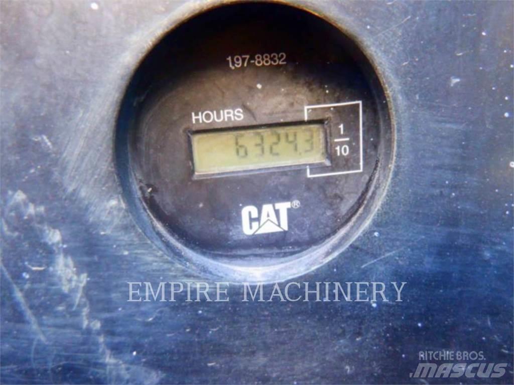 CAT 305CCR حفارات زحافة