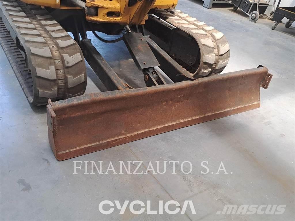 CAT 305E حفارات زحافة