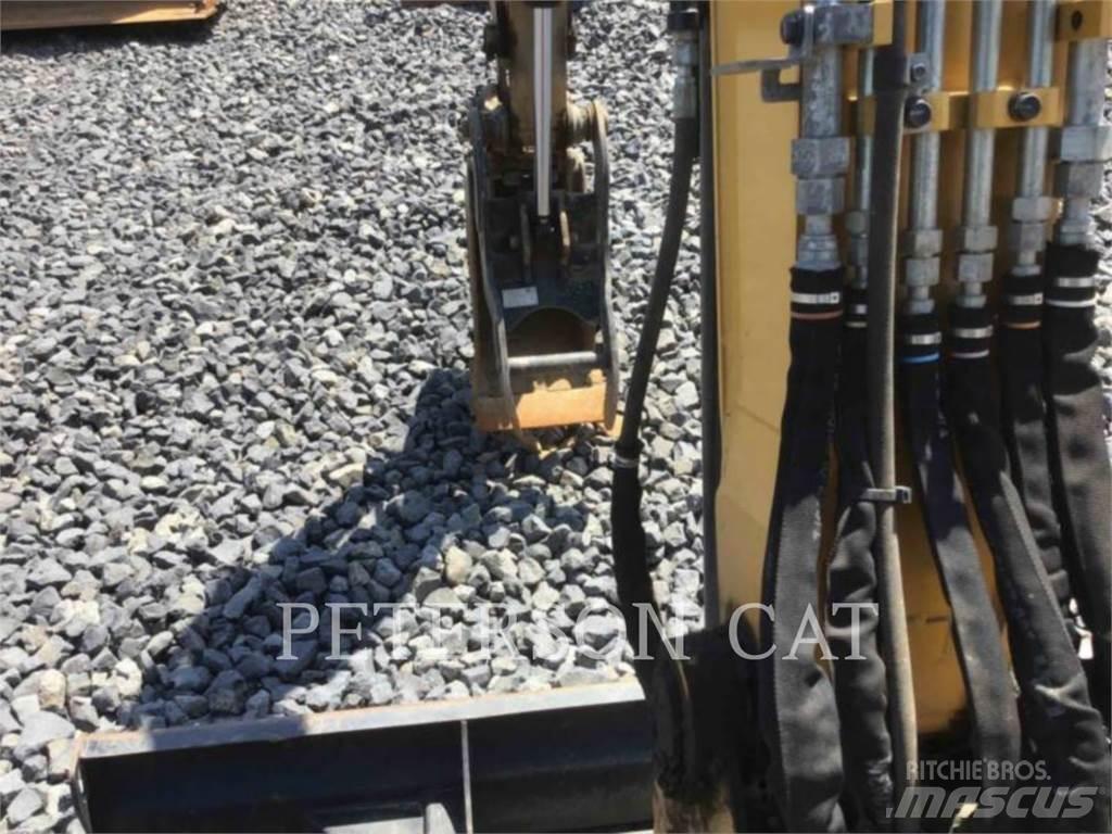 CAT 305E2 حفارات زحافة