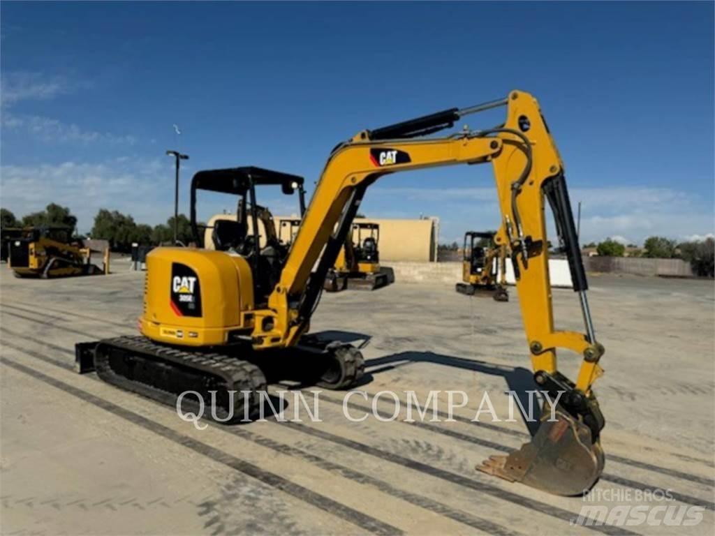 CAT 305E2 حفارات زحافة