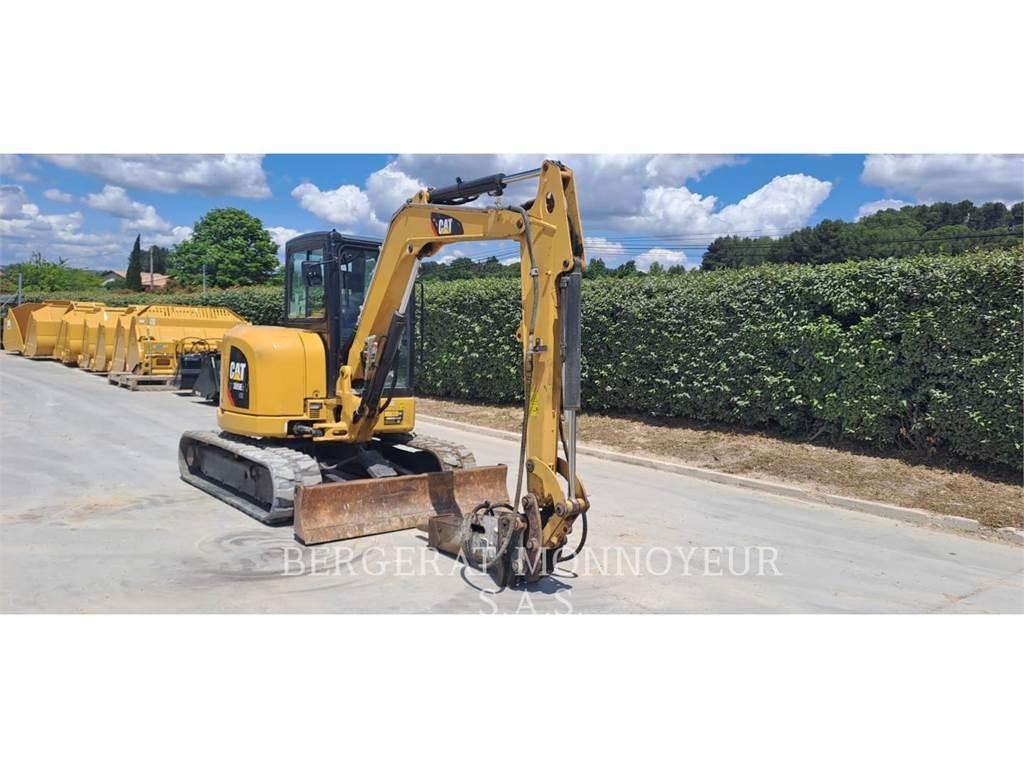 CAT 305E2 حفارات زحافة