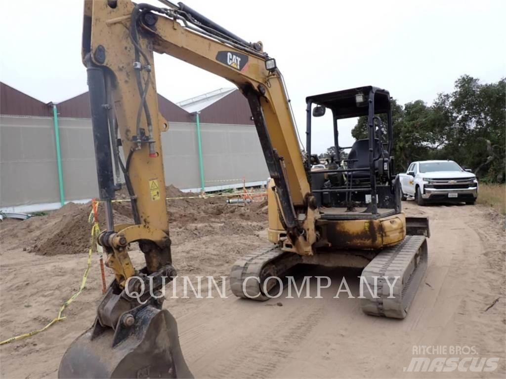 CAT 305E2 حفارات زحافة