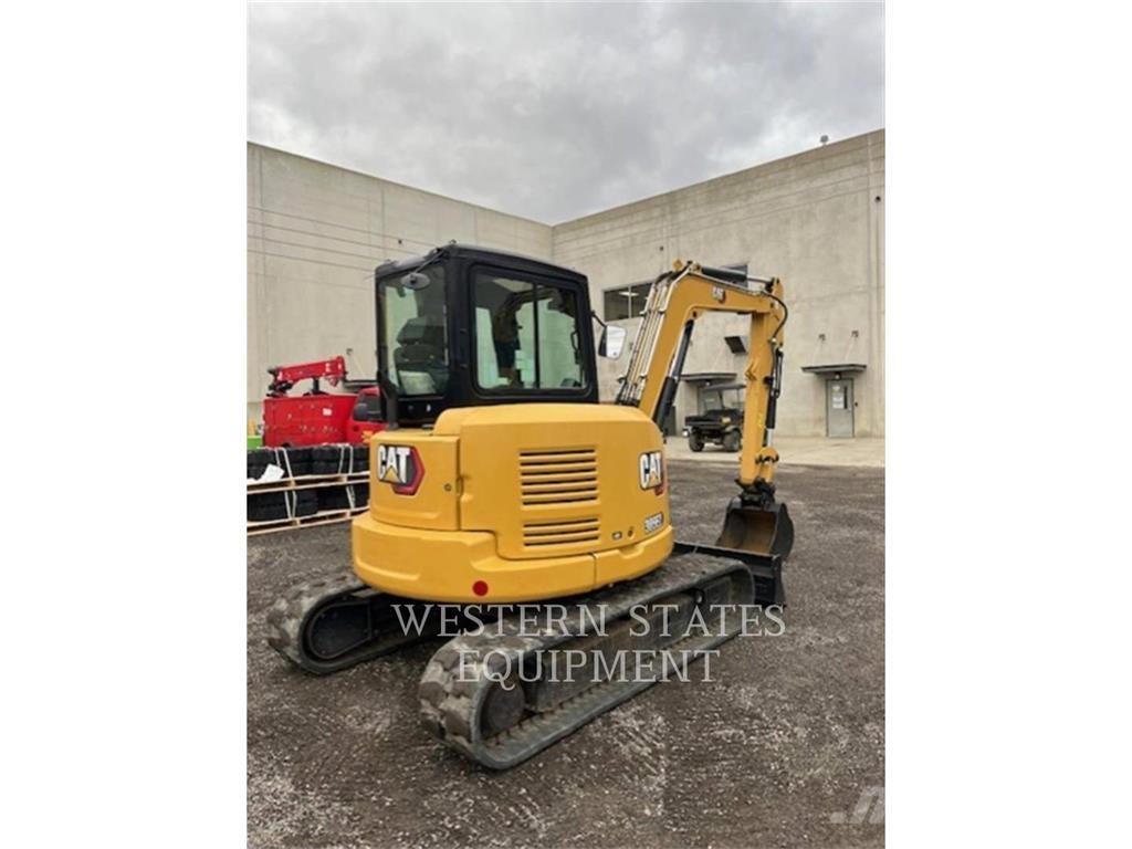 CAT 305E2 حفارات زحافة