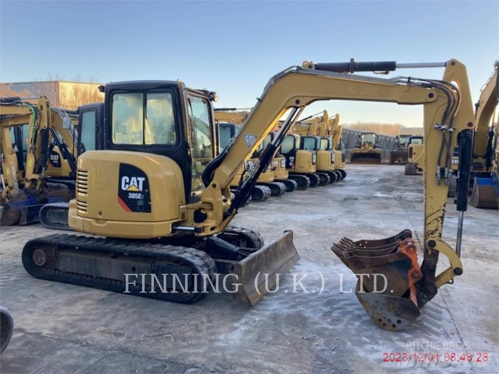 CAT 305E2 CR حفارات زحافة