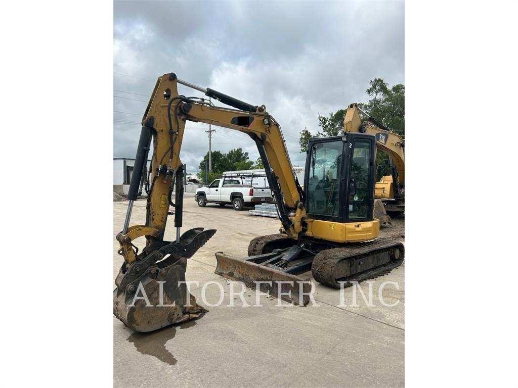 CAT 305E2 CR حفارات زحافة