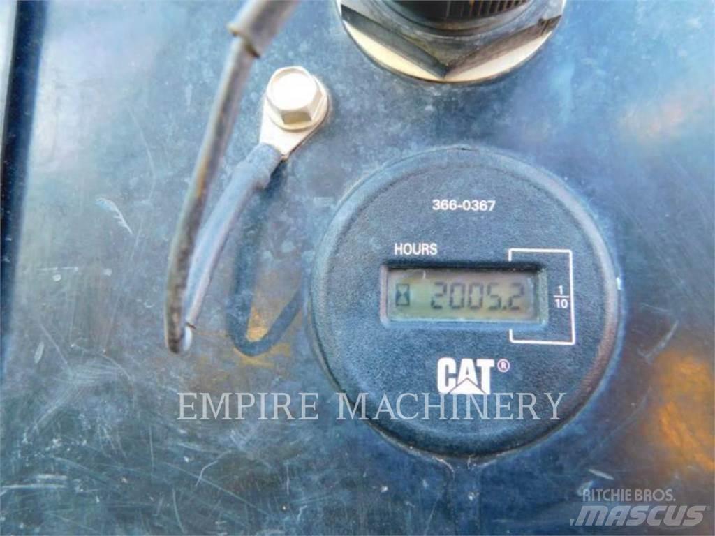 CAT 305E2 OR حفارات زحافة