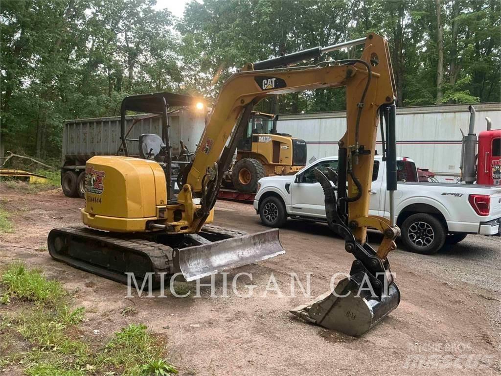 CAT 305E2 TQ حفارات زحافة