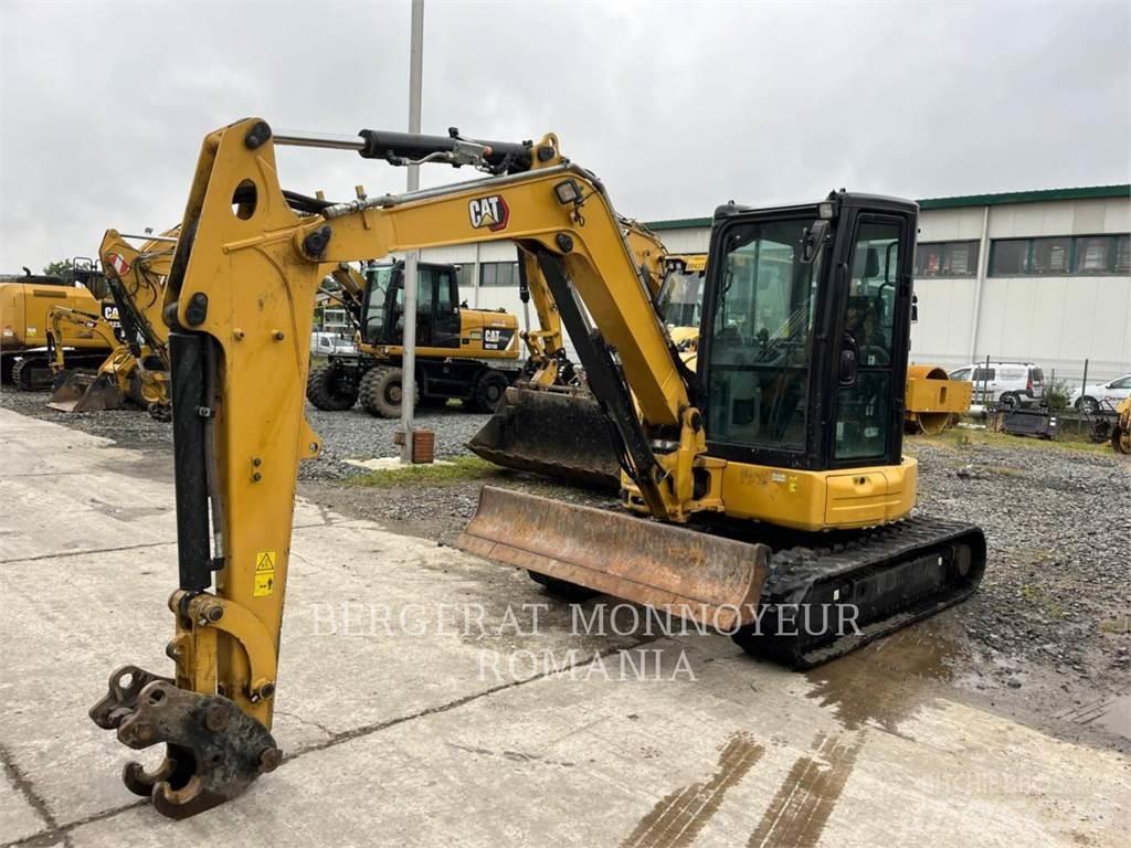 CAT 305E2CR حفارات زحافة