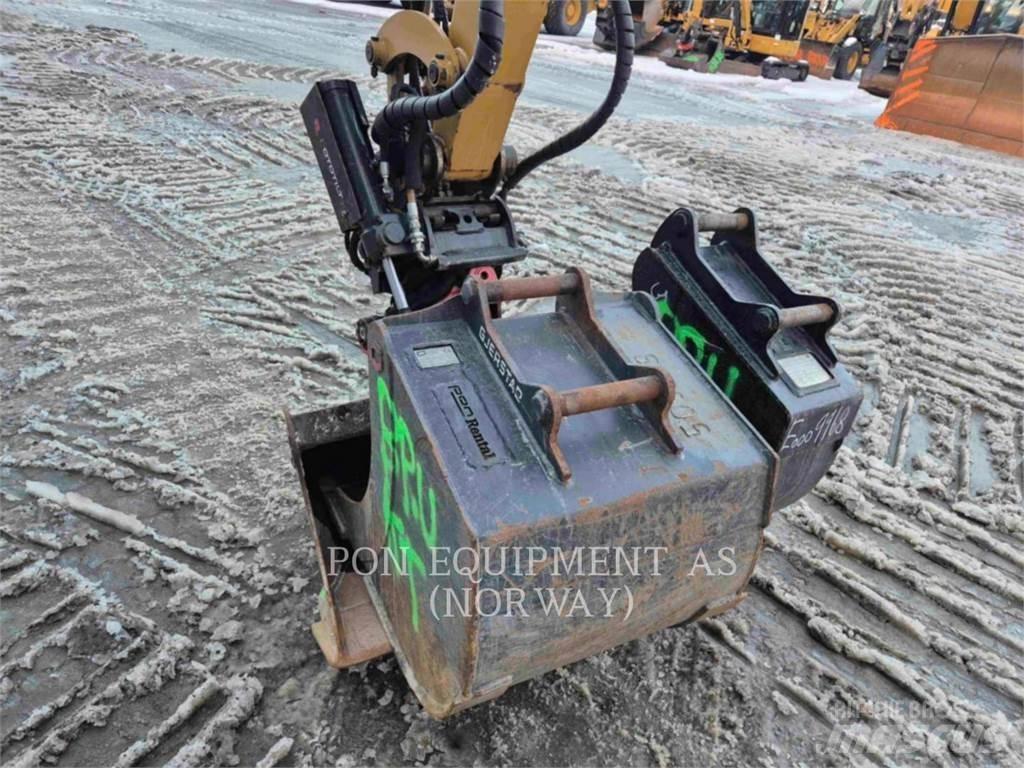 CAT 305E2CR حفارات زحافة