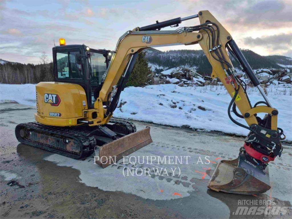 CAT 305E2CR حفارات زحافة