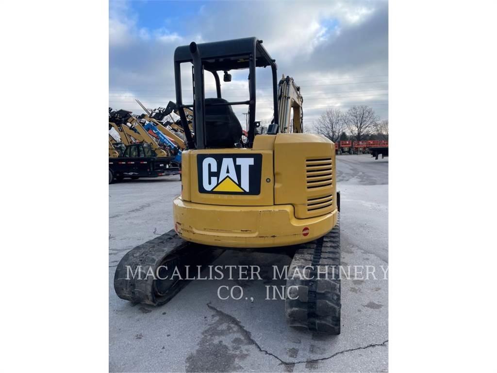 CAT 305E2CR حفارات زحافة